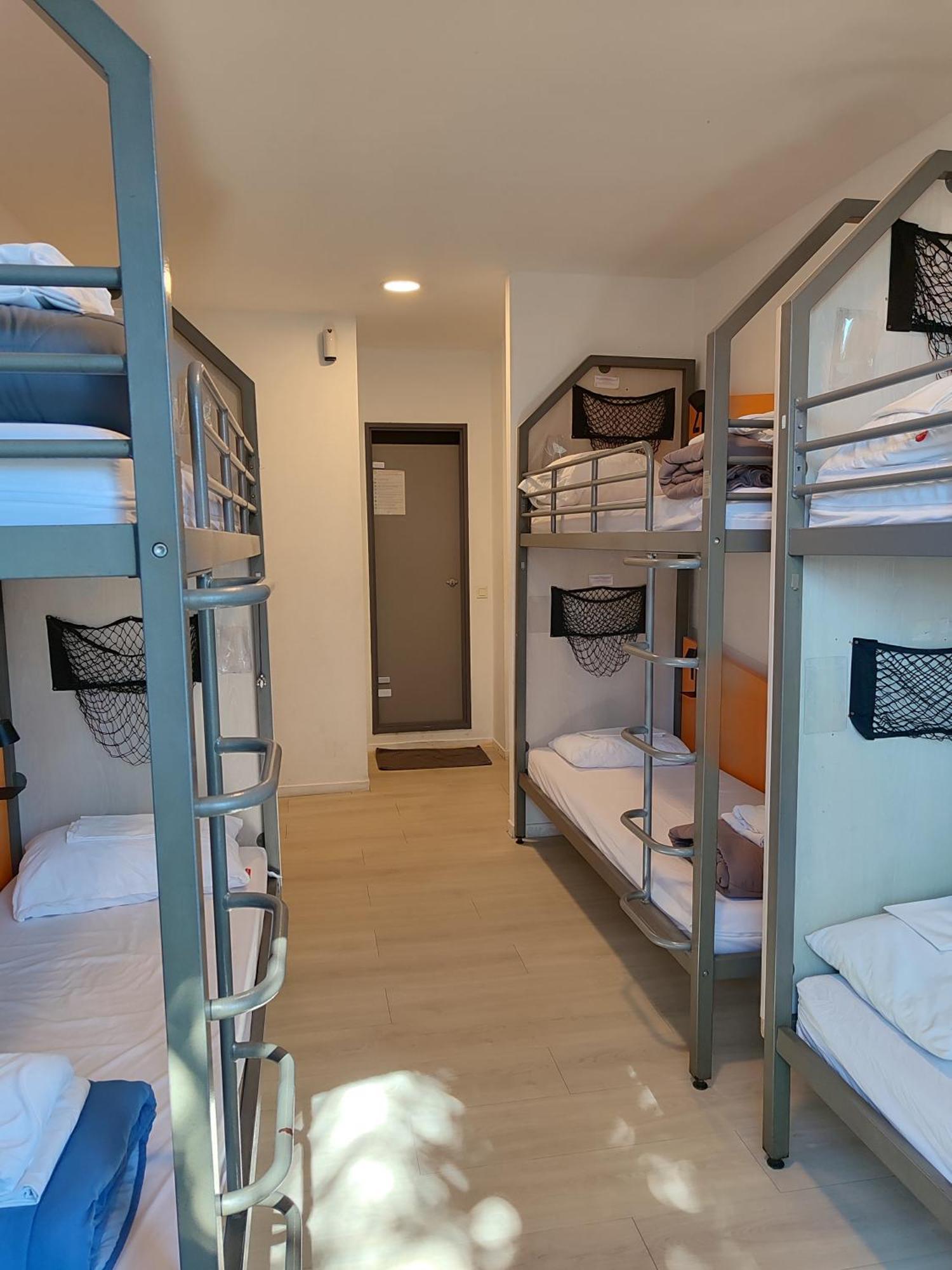 Auberge De Jeunesse Hi Nice Les Camelias Kültér fotó